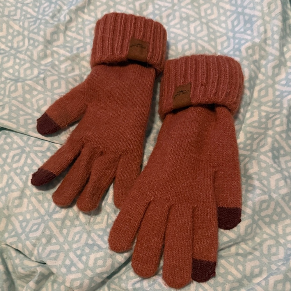 Cozy Knit Gloves with Ribbed Cuffs